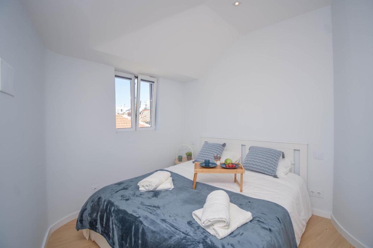 Central & Stylish 2 Bedroom Apartment W/ Balcony Cascais Exterior photo