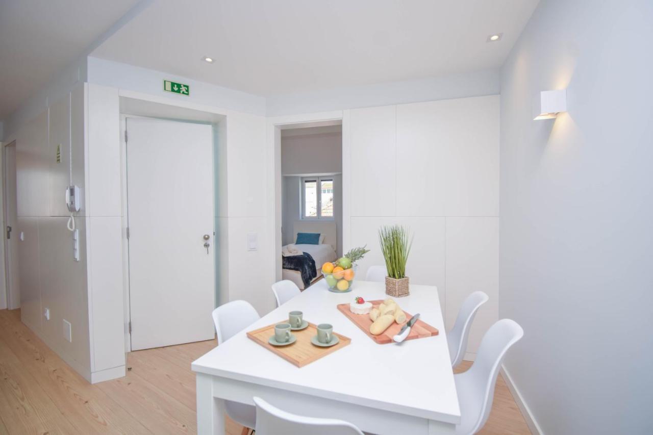 Central & Stylish 2 Bedroom Apartment W/ Balcony Cascais Exterior photo